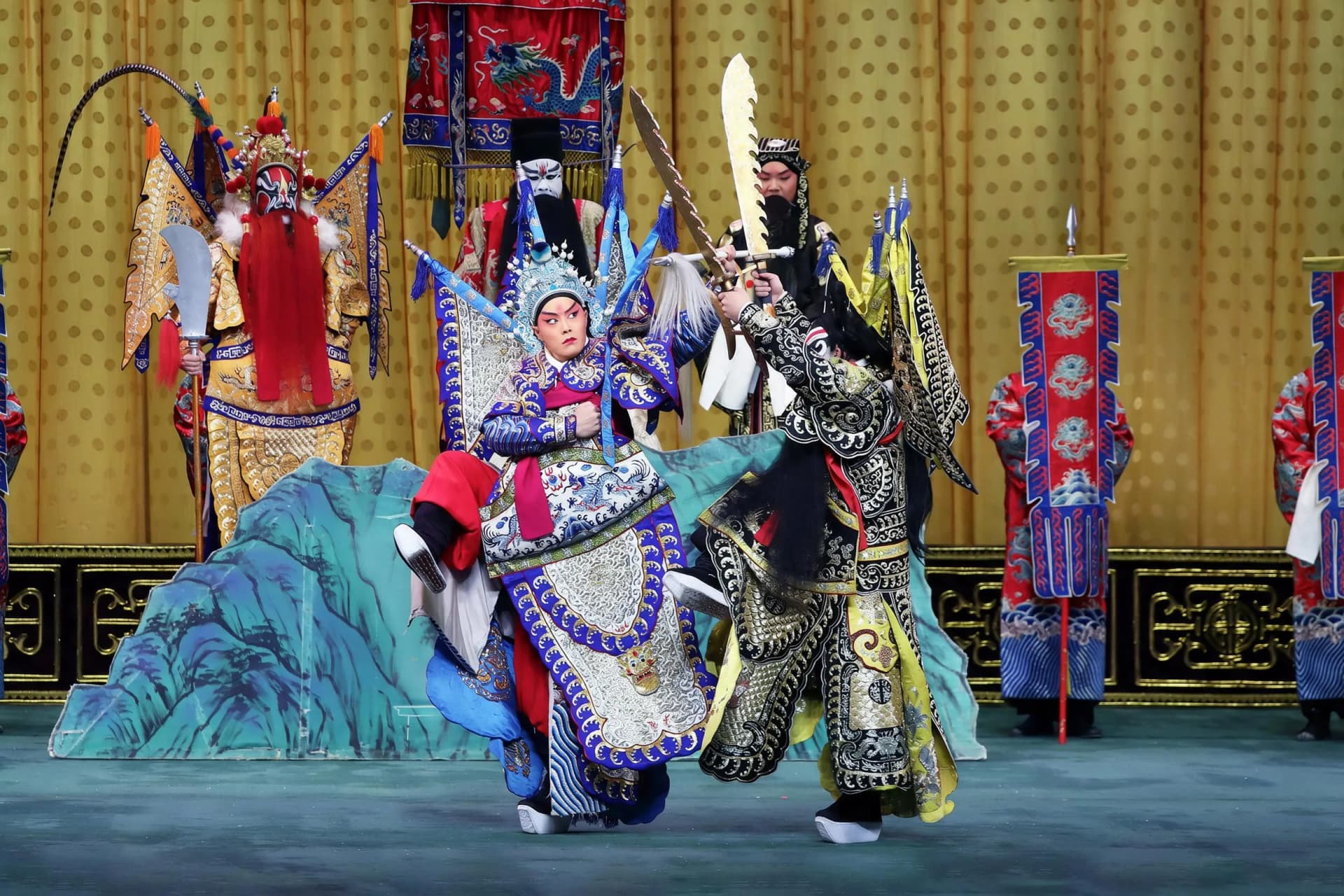 Chinese Opera and Performing Arts: How to Choose a Real Show, original documentary travel photograph