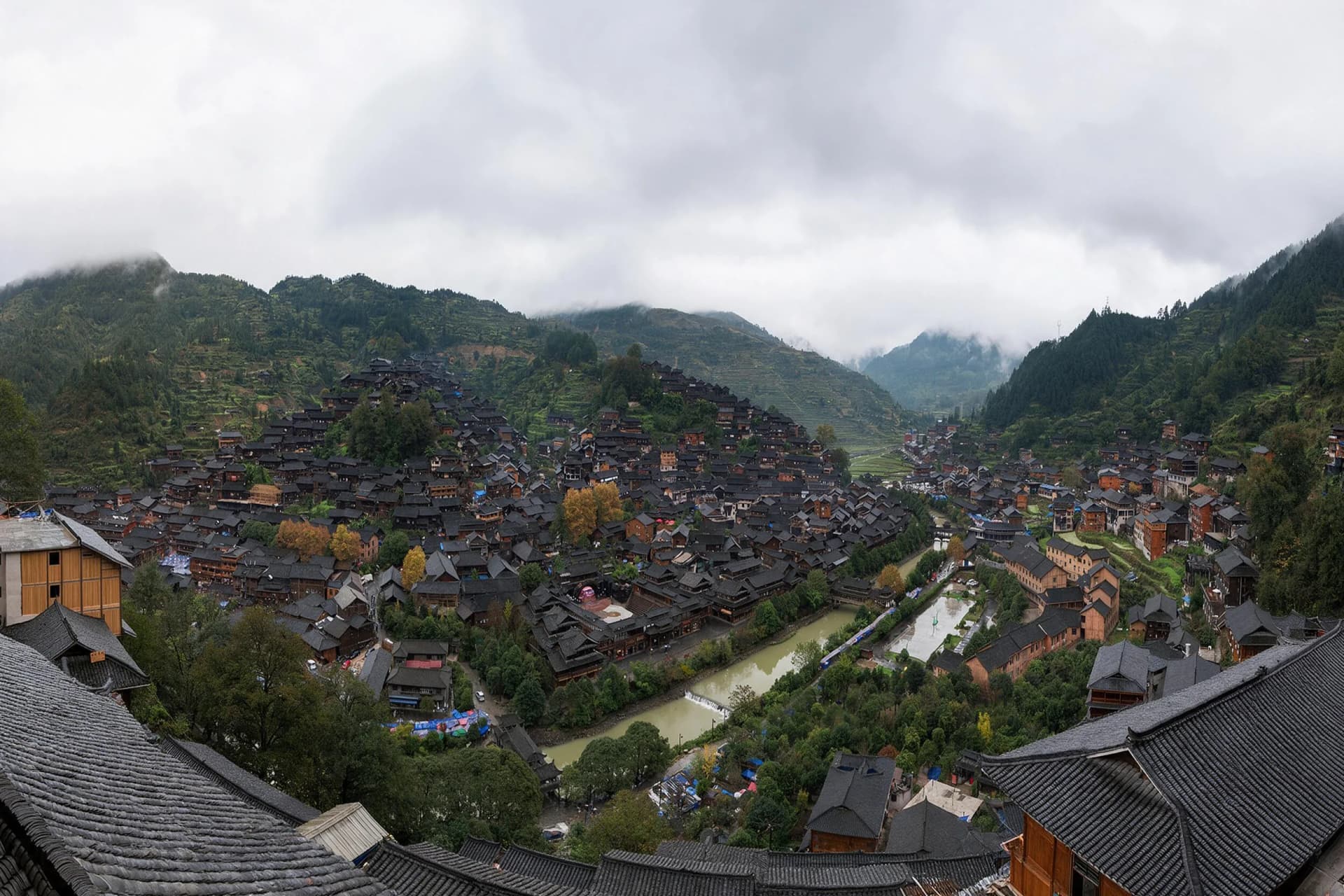 Chinese Ethnic Groups and Community Visits: A Responsible Guide, original documentary travel photograph