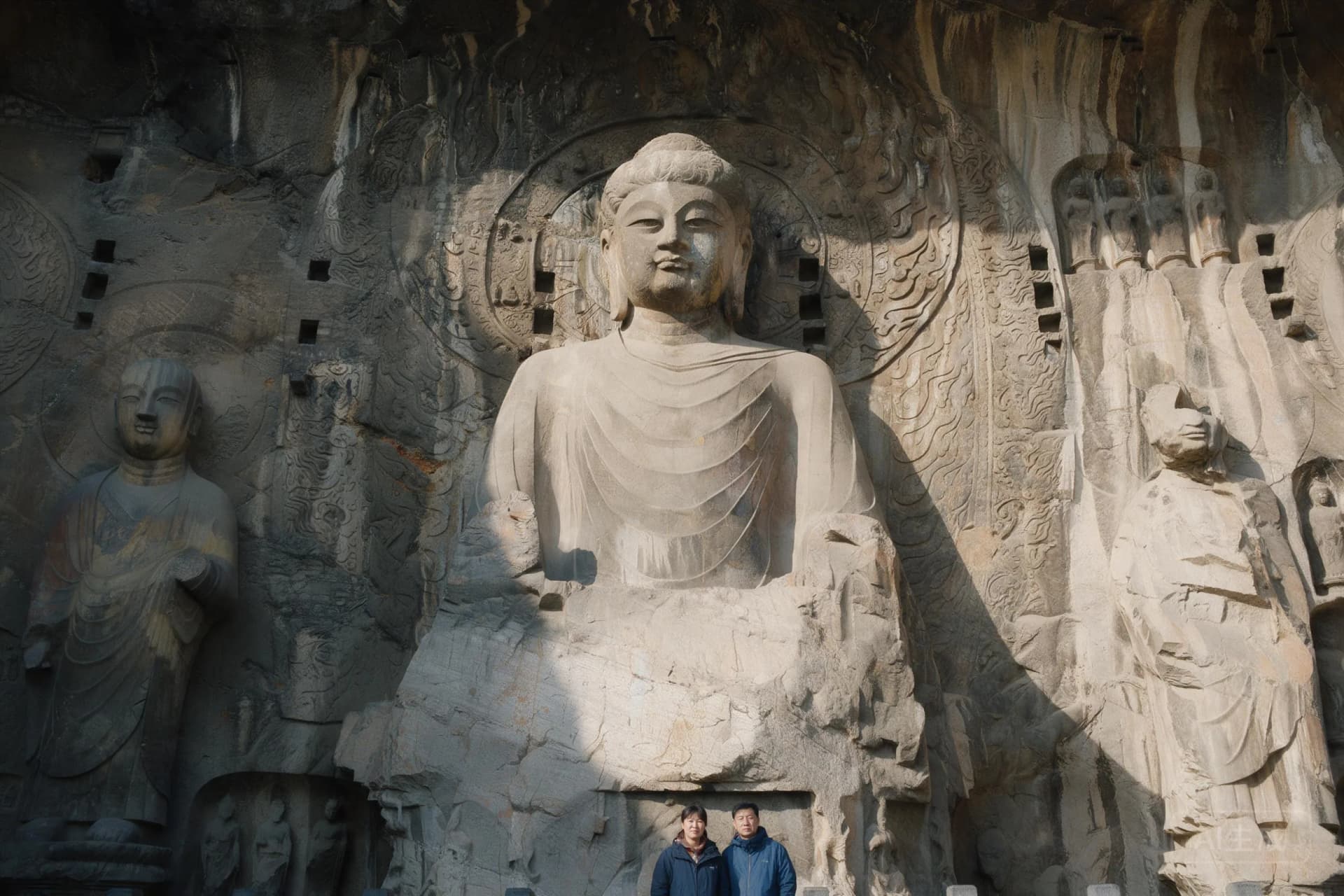 Luoyang Travel Guide: Longmen Grottoes, Peonies, and 1,500 Years of Capitals