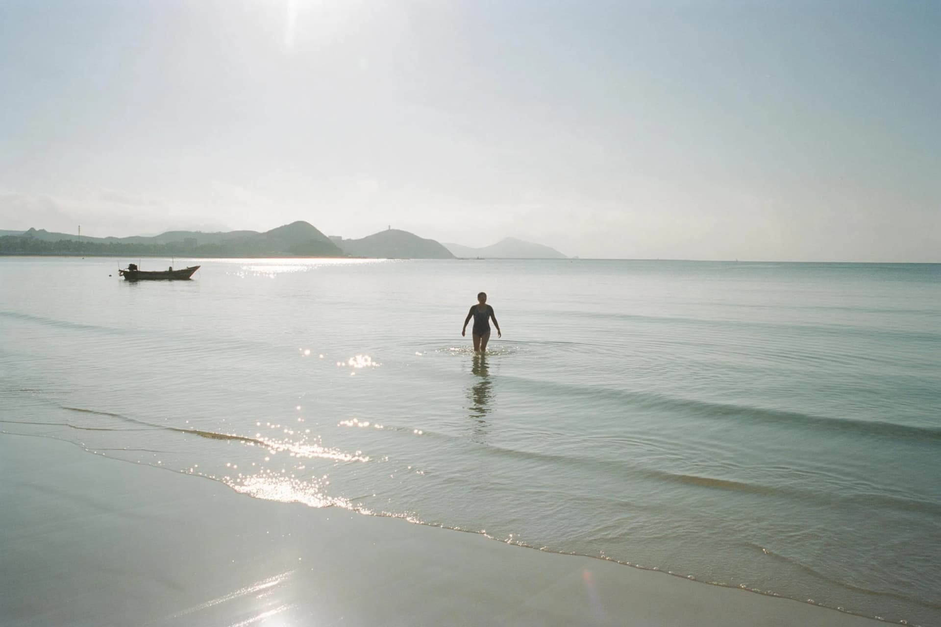 Sanya 3-Day Itinerary 2026: Reefs, Beaches and Hot Springs